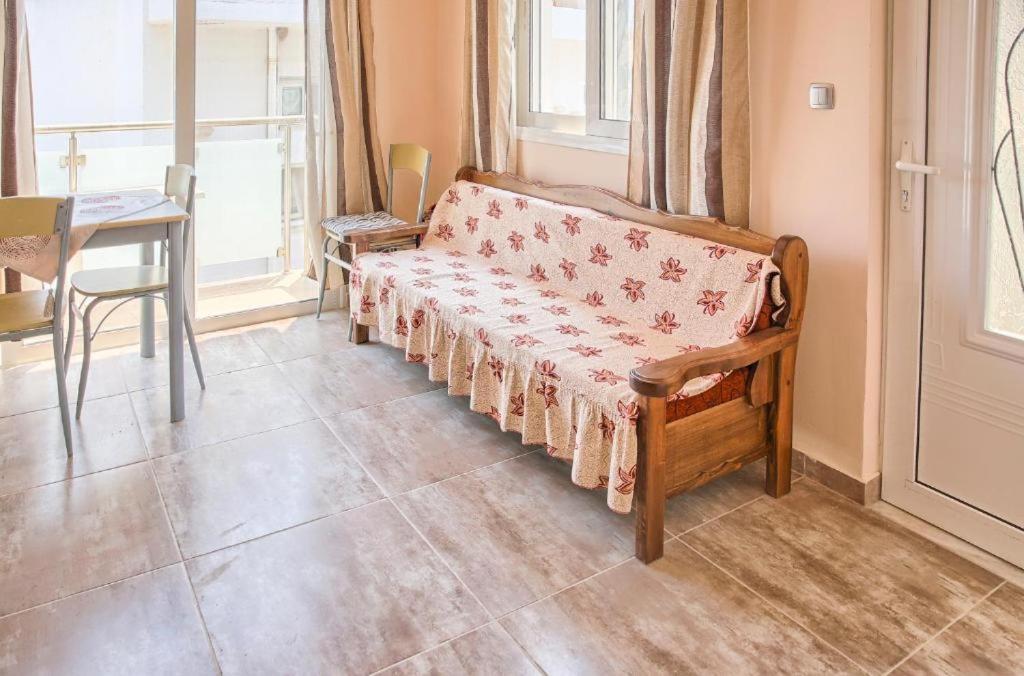 Despinas Seafront Apartments,Хараки Экстерьер фото